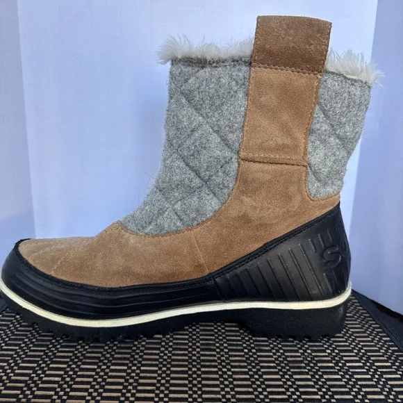 Sorel Brown and Gray Winter Boots - Picture 8 of 13